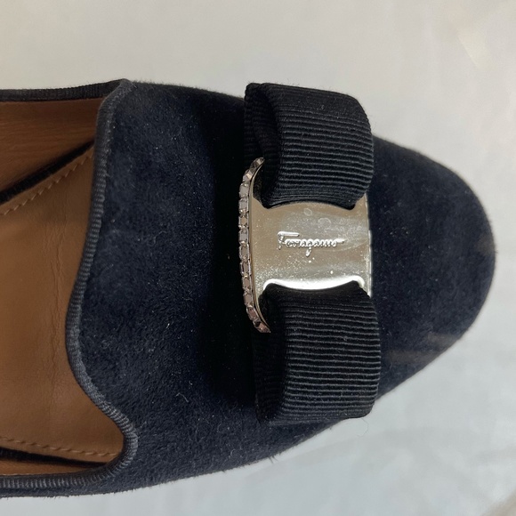 Salvatore Ferragamo Scotty Loafers - Black Velvet - Size 6.5 - Silver buckle - Picture 7 of 9